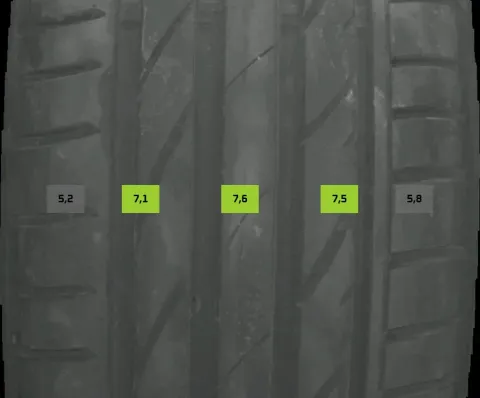 Background image for 4x Sommerreifen 235/45 R19 99y Maxxis Victra Sport DOT*23  7mm