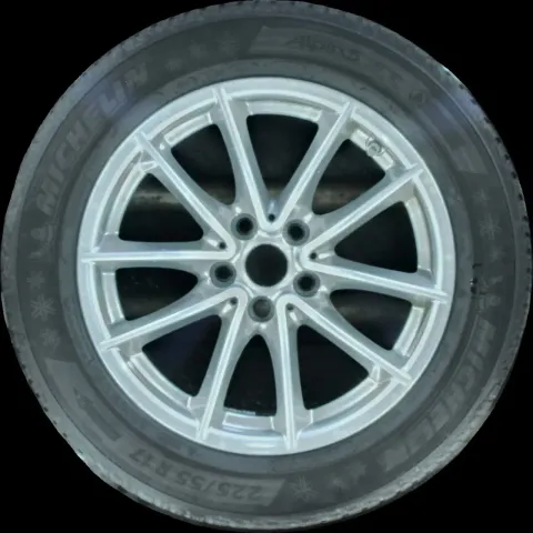Background image for 225/55 R17 97H WINTERREIFEN BMW 5ER G30 17 ZOLL ALU KOMPLETTSATZ 6868217