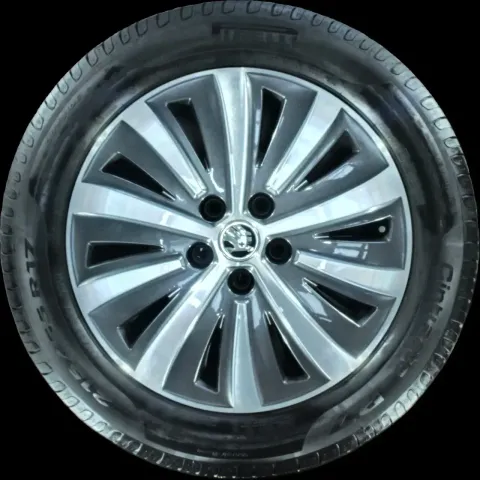 Background image for 215/55 R17 94W SOMMERREIFEN SKODA SUPERB 3V 17 ZOLL ALU KOMPLETTSATZ 5-7MM