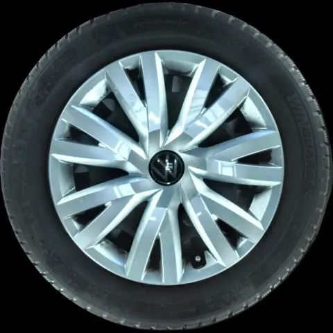 Background image for 205/55 R16 91H WINTERREIFEN VW GOLF 8 VIII 16 ZOLL STAHL KOMPLETTSATZ 5MM