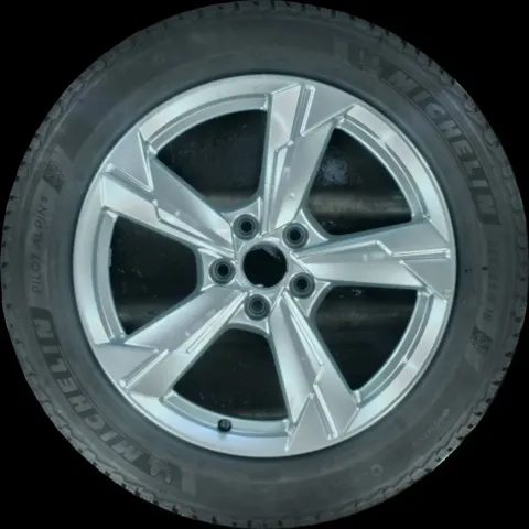 Background image for 225/55 R18 102V WINTERREIFEN AUDI A6 4K 18 ZOLL ALUMINIUM KOMPLETTSATZ 4-5MM
