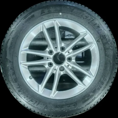 Background image for 205/60 R16 WINTERREIFEN A-KLASSE W177 16 ZOLL ALUFELGEN KOMPLETTSATZ