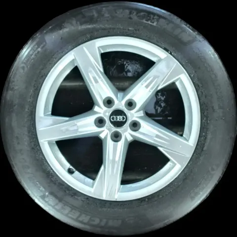Background image for 235/60 R18 103V WINTERREIFEN AUDI Q5 FY 18 ZOLL ALU KOMPLETTRÄDER 80A601025BE