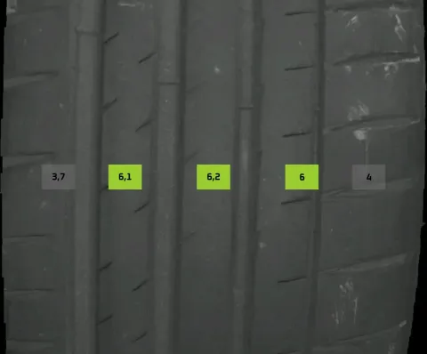 Background image for 2x Sommerreifen 245/35 R20 95Y Michelin Pilotsport DOT *23  5mm