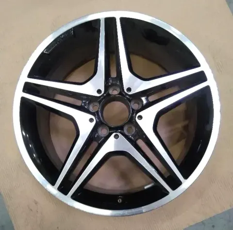 Background image for 1x Orig. Alufelge 18 Zoll AMG Mercedes A-Klasse W176 7,5Jx18 ET52 LK5x112