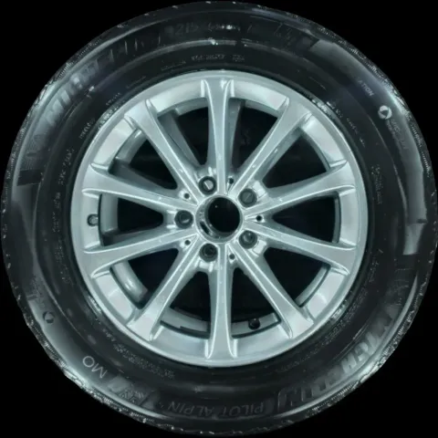 Background image for 215/65 R17 99H WINTERREIFEN GLA H247 GLB X247 17 ZOLL ALUMINIUM KOMPLETTSATZ