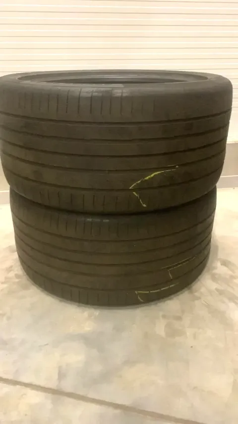 Background image for 2x Sommerreifen 325/32 R22 110(Y) Continental ContiSportContact 5P DOT*20  4mm