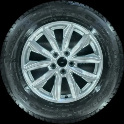 Background image for 235/65 R17 108H WINTERREIFEN AUDI Q5 FY 17 ZOLL ALU KOMPLETTSATZ 6-7MM