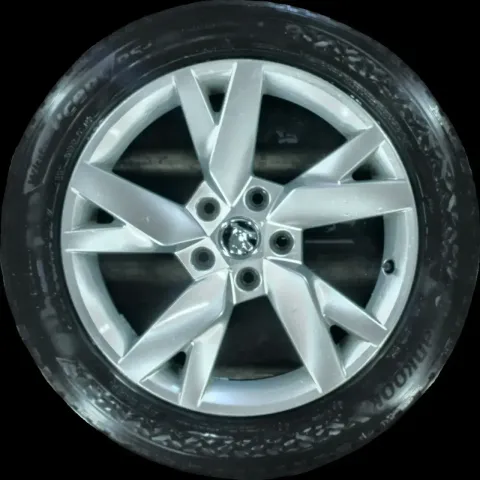 Background image for 205/55 R17 95V WINTERREIFEN SKODA OCTAVIA NX 17 ZOLL ALU KOMPLETTSATZ 4-6MM