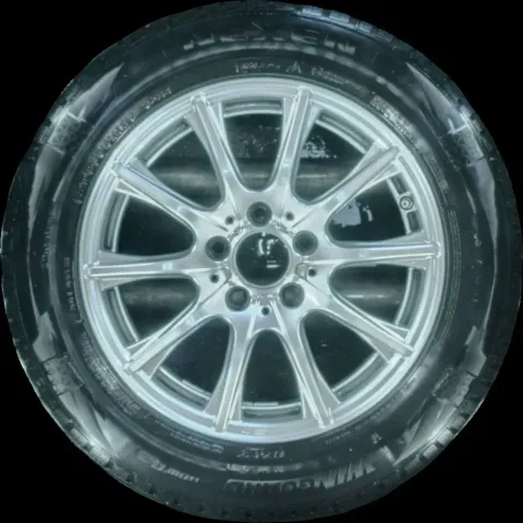 Background image for 205/60 R16 WINTERREIFEN C-KLASSE W205 16 ZOLL ALUFELGEN KOMPLETTSATZ 4-6MM