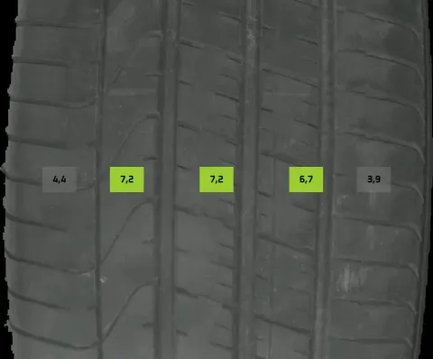 Background image for 2x Sommerreifen 275/35 R21 102Y Pirelli Pzero DOT 1521 1421 5-7mm