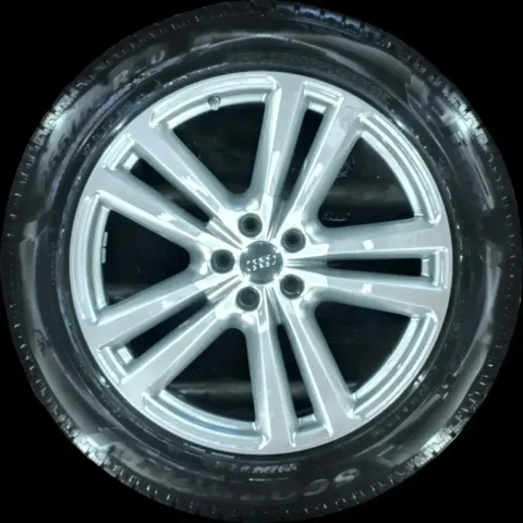 Background image for 255/50 R20 109H WINTERREIFEN AUDI Q7 4M 20 ZOLL ALU KOMPLETTSATZ 4M0601025G
