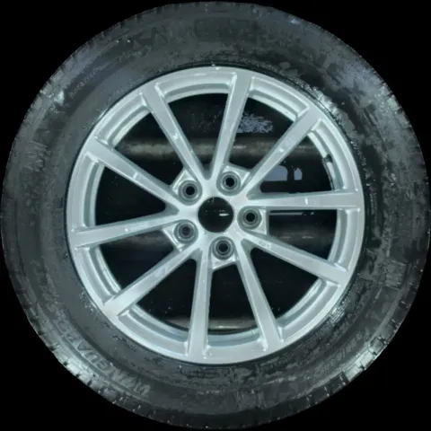 Background image for 225/60 R17 WINTERREIFEN AUDI A6 4K 17 ZOLL ALU KOMPLETTSATZ 4-7MM