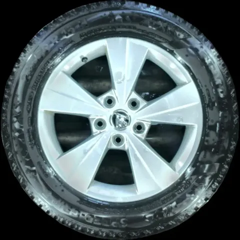 Background image for 205/60 R16 92H WINTERREIFEN SKODA OCTAVIA NX 16 ZOLL ALU KOMPLETTSATZ 4.21 3.75