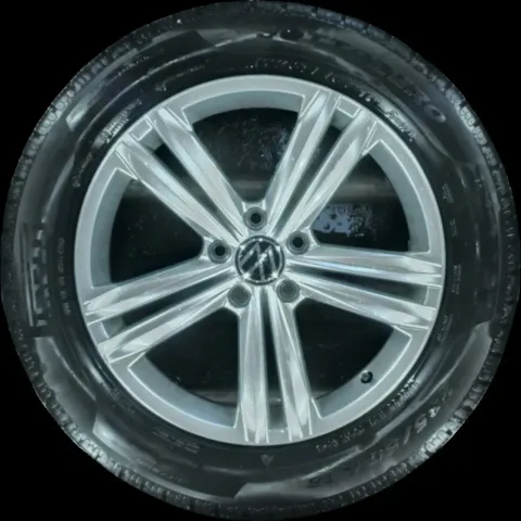 Background image for 235/55 R18 104H WINTERREIFEN VW TIGUAN 5N (II) 18 ZOLL ALU KOMPLETTSATZ 5-7MM