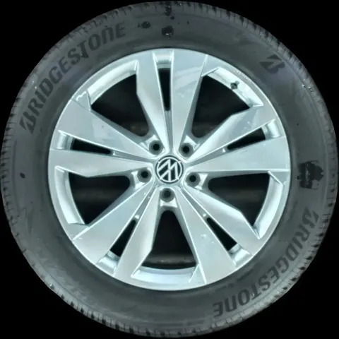 Background image for 235/55 R19 101T WINTERREIFEN VW ID.5 19 ZOLL ALU KOMPLETTSATZ 6-7MM
