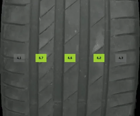 Background image for 4x Sommerreifen 255/40 R20 99y Kumho Ecsta DOT 1621 5-6mm