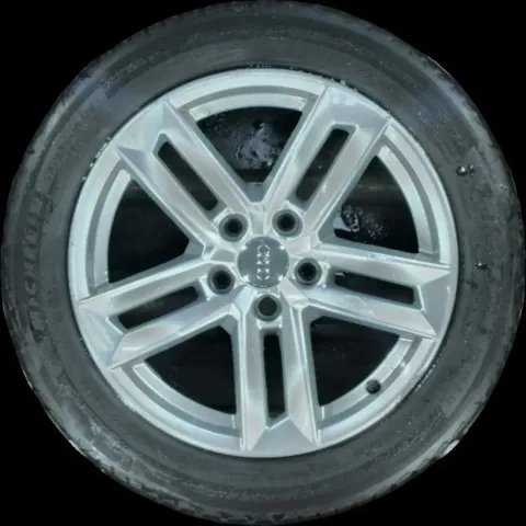 Background image for 225/50 R17 98V SOMMERREIFEN AUDI A4 8W B9 17 ZOLL ALU KOMPLETTRÄDER 8W0601025E
