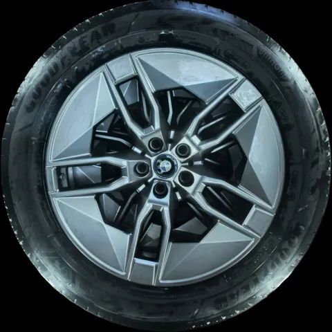 Background image for 235/60 R20 108H WINTERREIFEN BMW IX I20 20 ZOLL ALU KOMPLETTSATZ 4-5MM