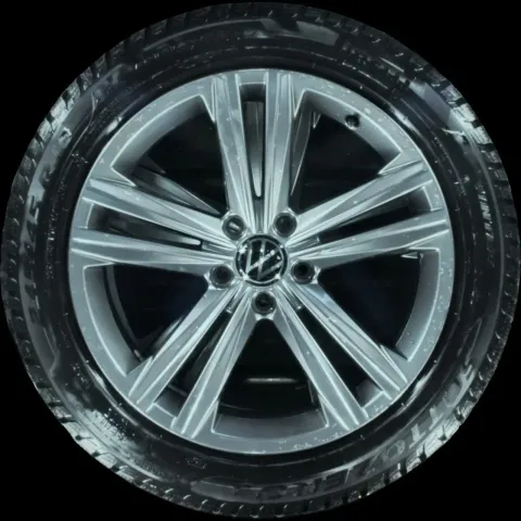 Background image for 245/45 R18 WINTERREIFEN VW ARTEON 3H/3G 18 ZOLL ALUFELGEN KOMPLETTSATZ 4-6MM