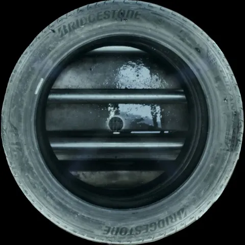 Background image for 255/40 R18 + 255/40 R18 Sommerreifen Bridgestone 4-5mm DOT 4421 - 4 REIFEN