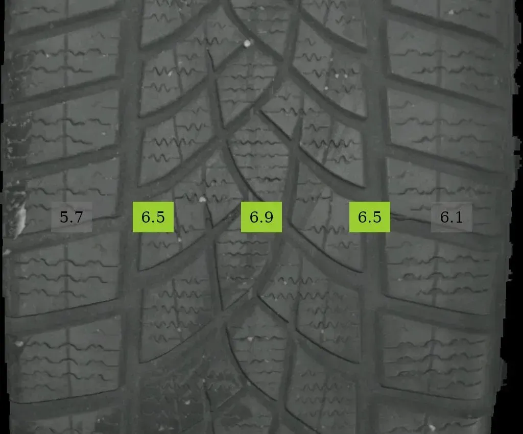 2x 205/45 R18 90H Winterreifen Goodyear Ultragrip 6mm DOT 2523 - Bild 1