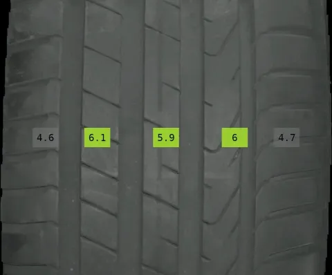 Background image for 4x 235/55 R19 101T Sommerreifen Pirelli Scorpion 5mm DOT 3322 / 1821