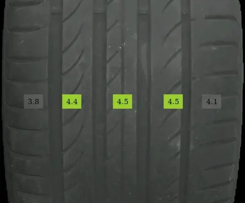 Background image for 1x 235/45 R18 98Y Sommerreifen Pirelli Powergy 4mm DOT 5022