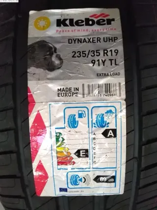 2x 235/35 R18 91Y Sommerreifen Kleber Dynaxer UHP 7mm DOT 1521 - Bild 1