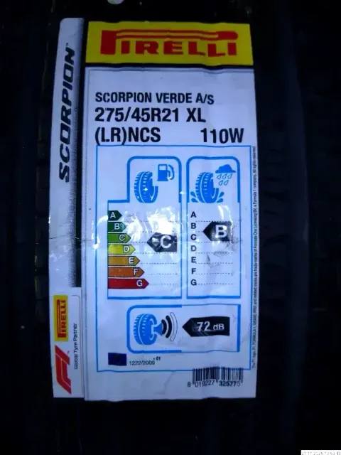 Background image for 2x 275/45 R21 110W Sommerreifen Pirelli Scorpion Verde 7mm DOT 3619